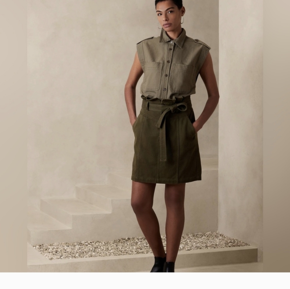 Banana Republic Twill Skirt Sz.6 NWT